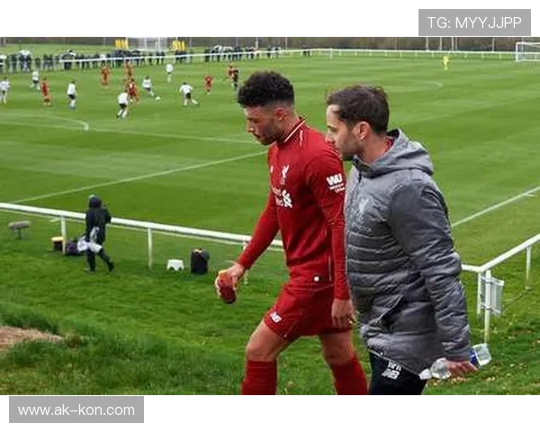 红军前首席理疗师：球员休息应放首位